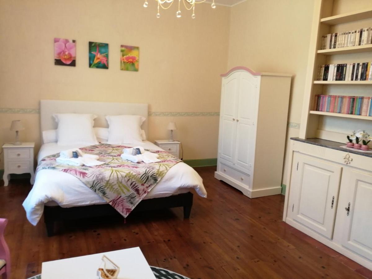 マルシアック Domaine La Jam Bed & Breakfast エクステリア 写真